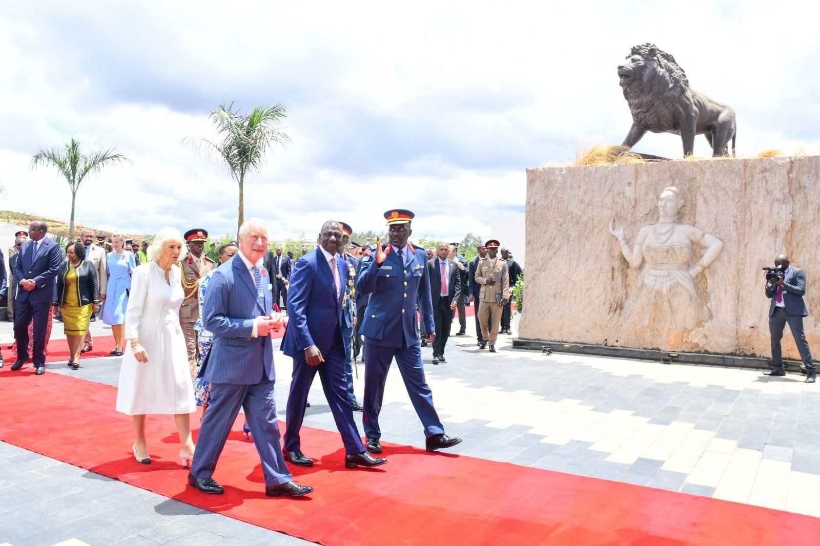 Guided tour of Uhuru Gardens